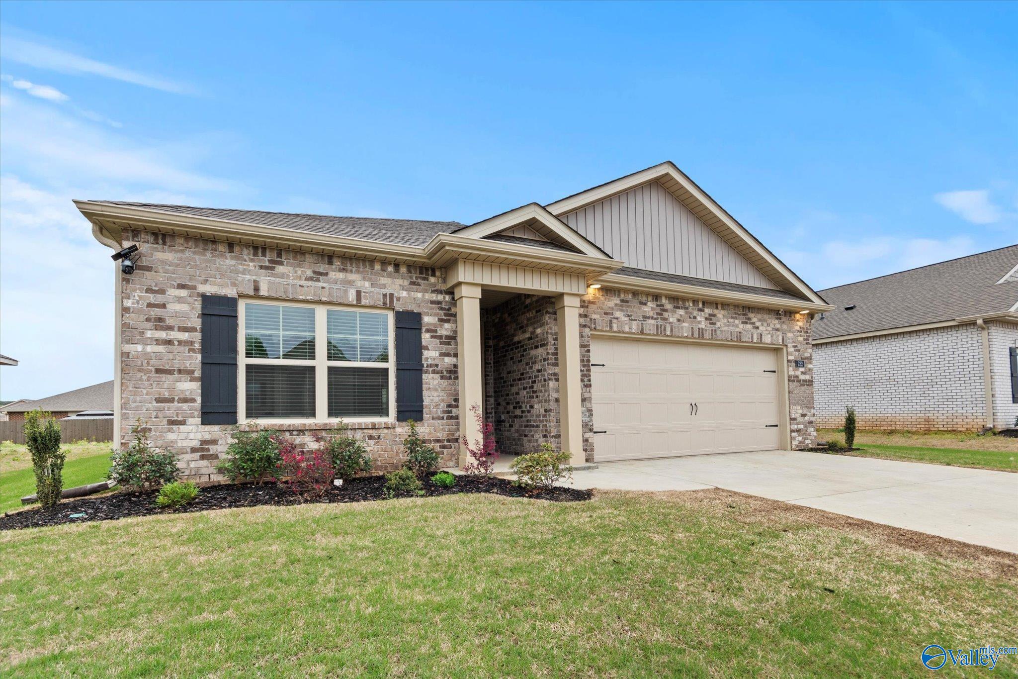 232 Antler Ridge Drive, Huntsville, Alabama image 1