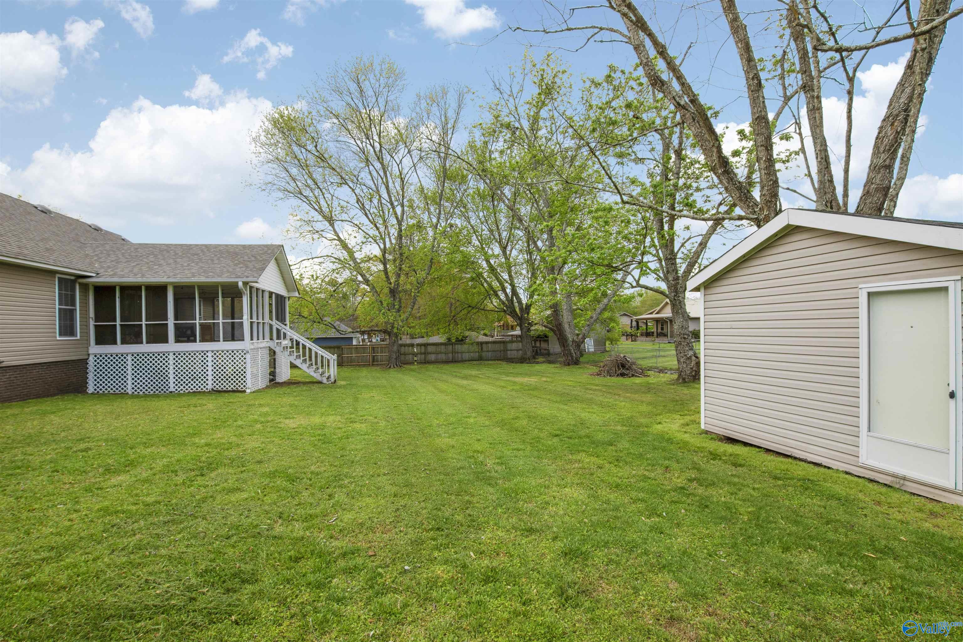 111 Meadowood Lane, Albertville, Alabama image 28