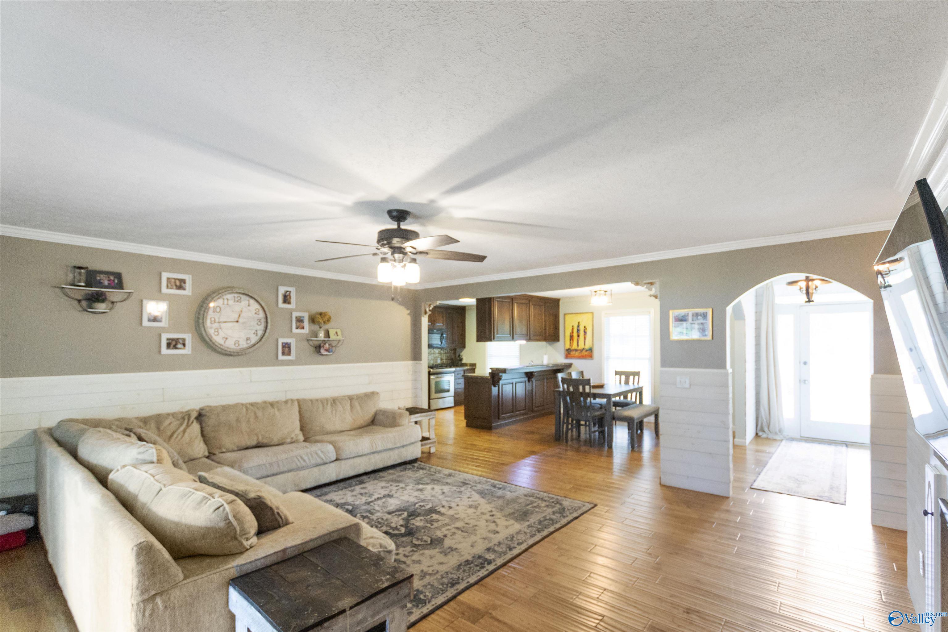 111 Meadowood Lane, Albertville, Alabama image 10