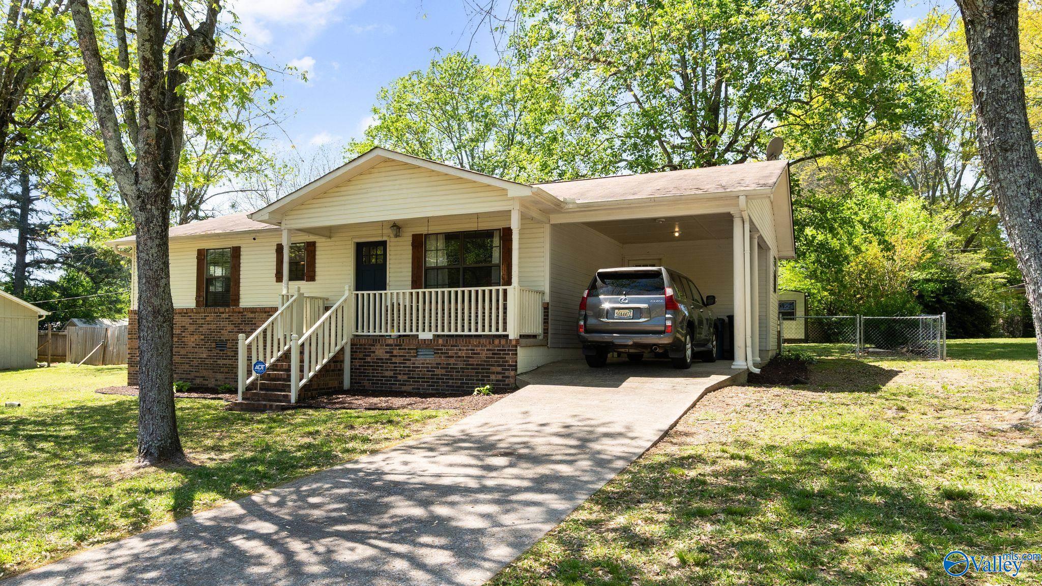 147 NW 10th Street, Arab, Alabama image 1