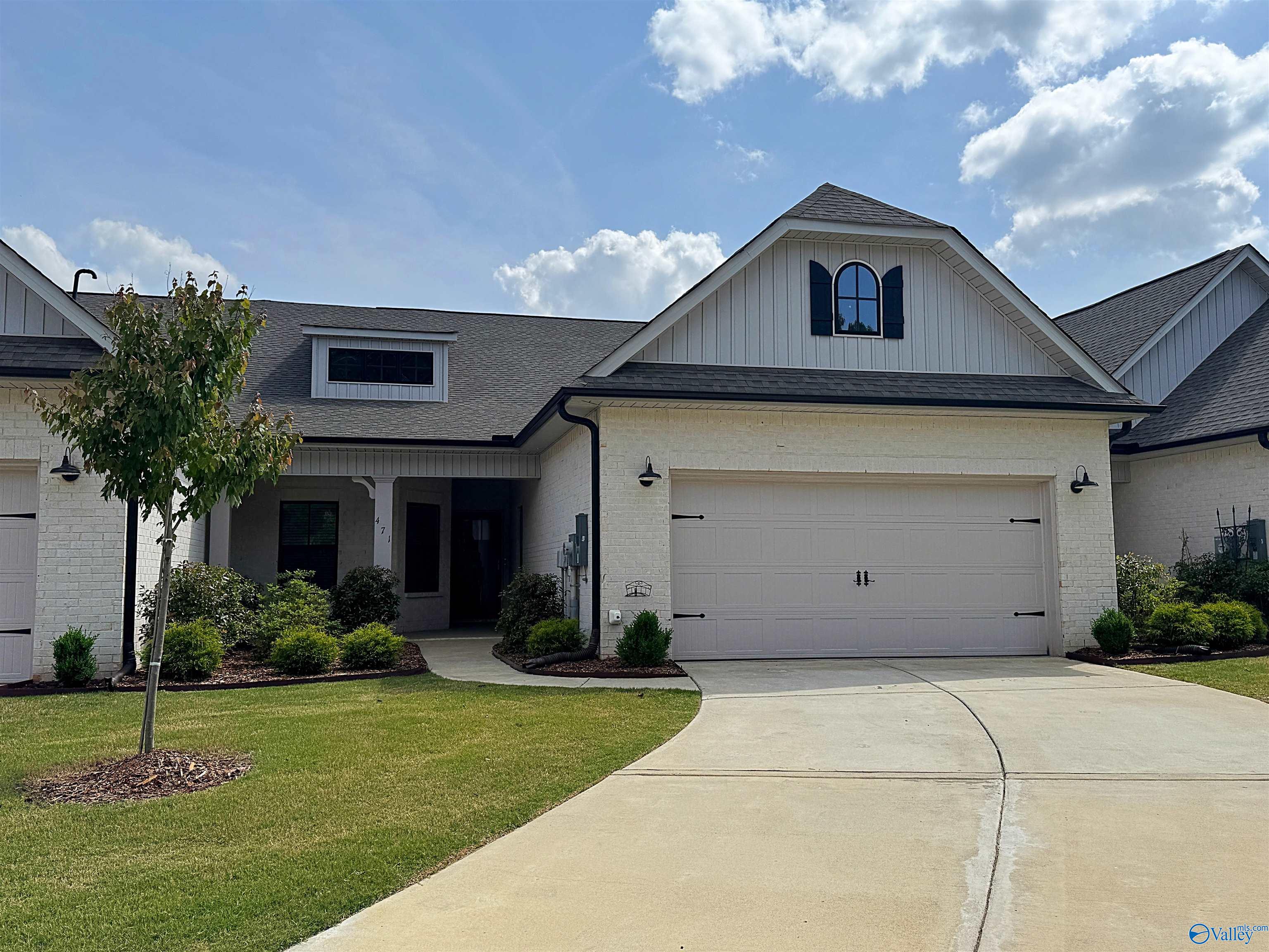 471 Raleigh Elm Drive SW