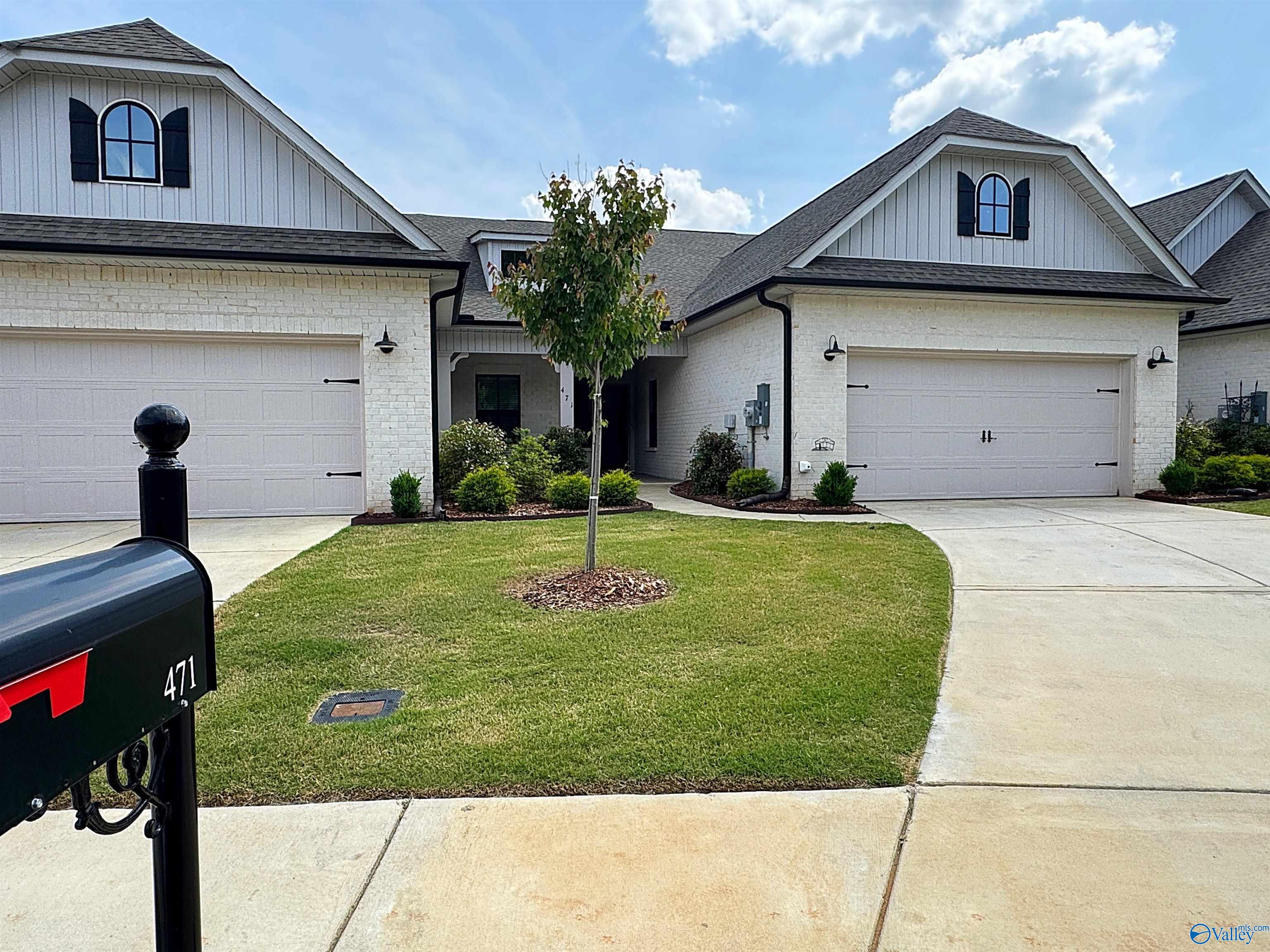 471 Raleigh Elm Drive SW