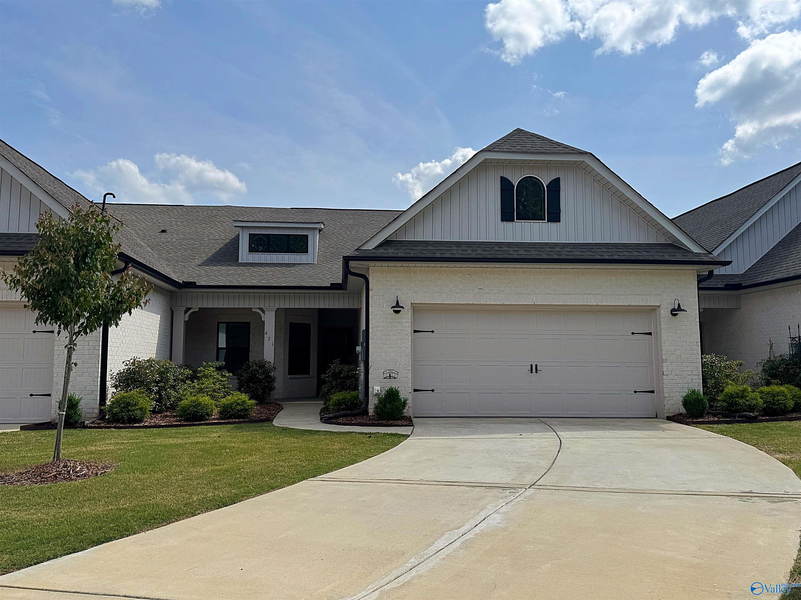 471 Raleigh Elm Drive SW