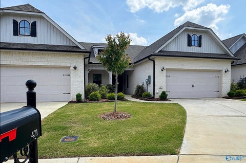 Townhouse For Sale - 471 Raleigh Elm Drive<br/> Huntsville, AL 35824