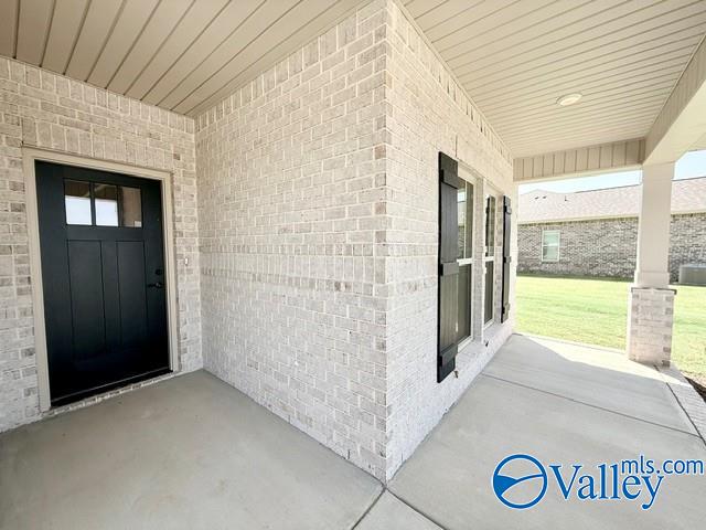 520 Cloverleaf Drive