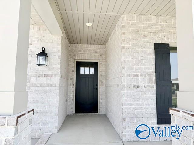 520 Cloverleaf Drive