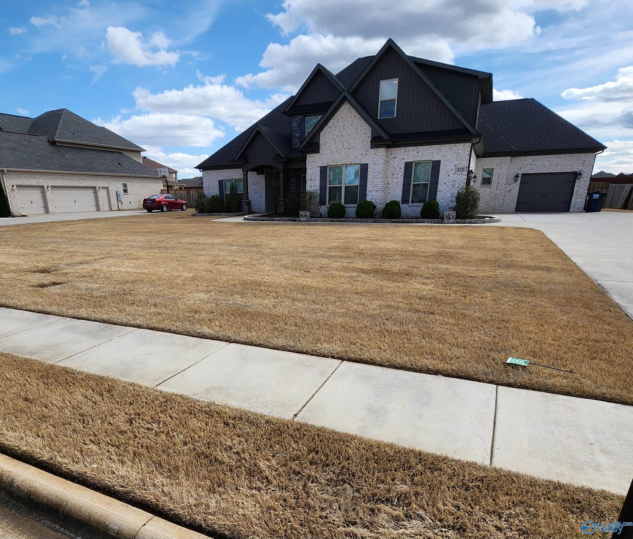 372 Spencer Lakes Drive, Meridianville, Alabama image 2