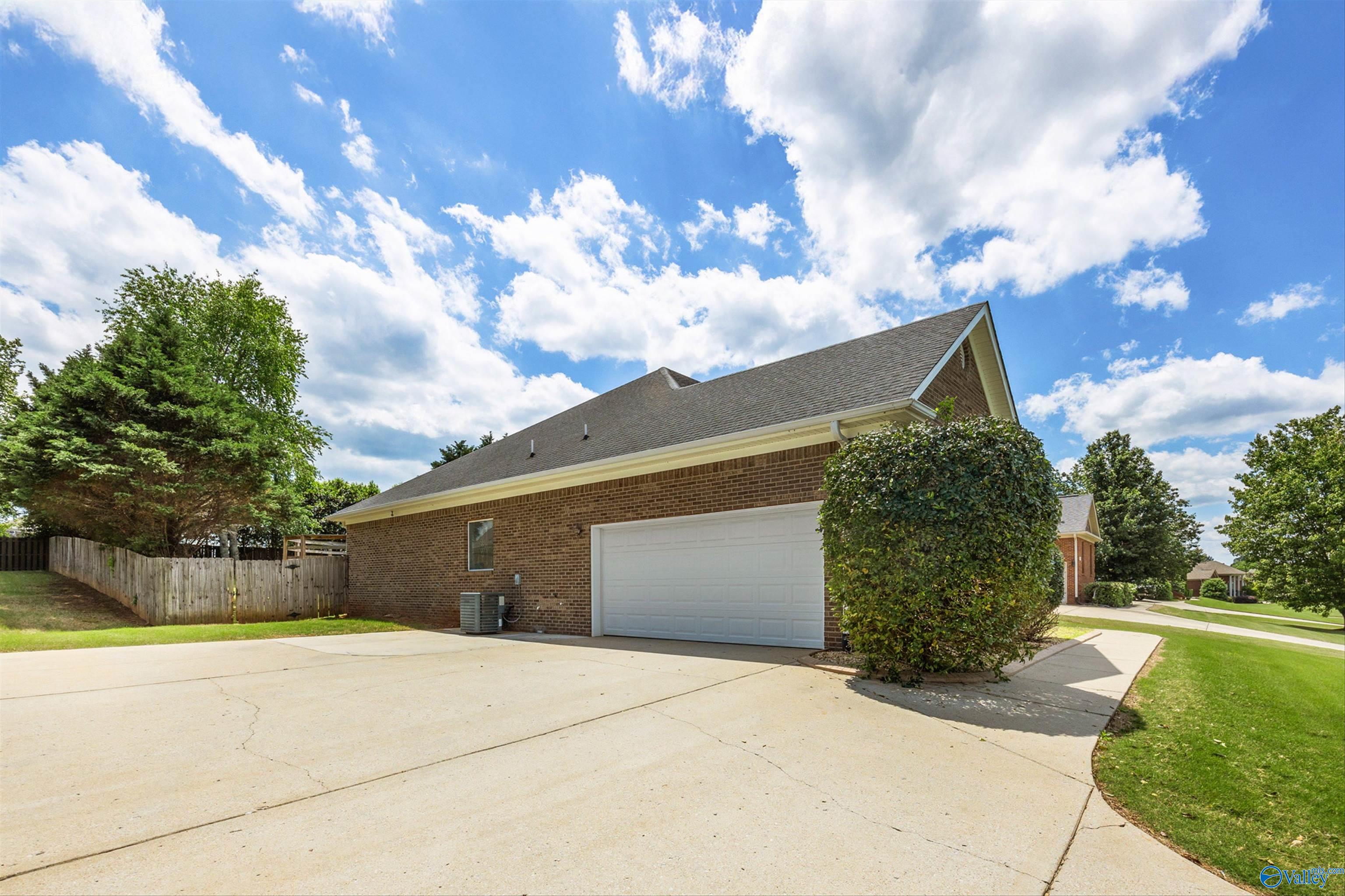 110 Rick Turner Dr, Huntsville, Alabama image 4