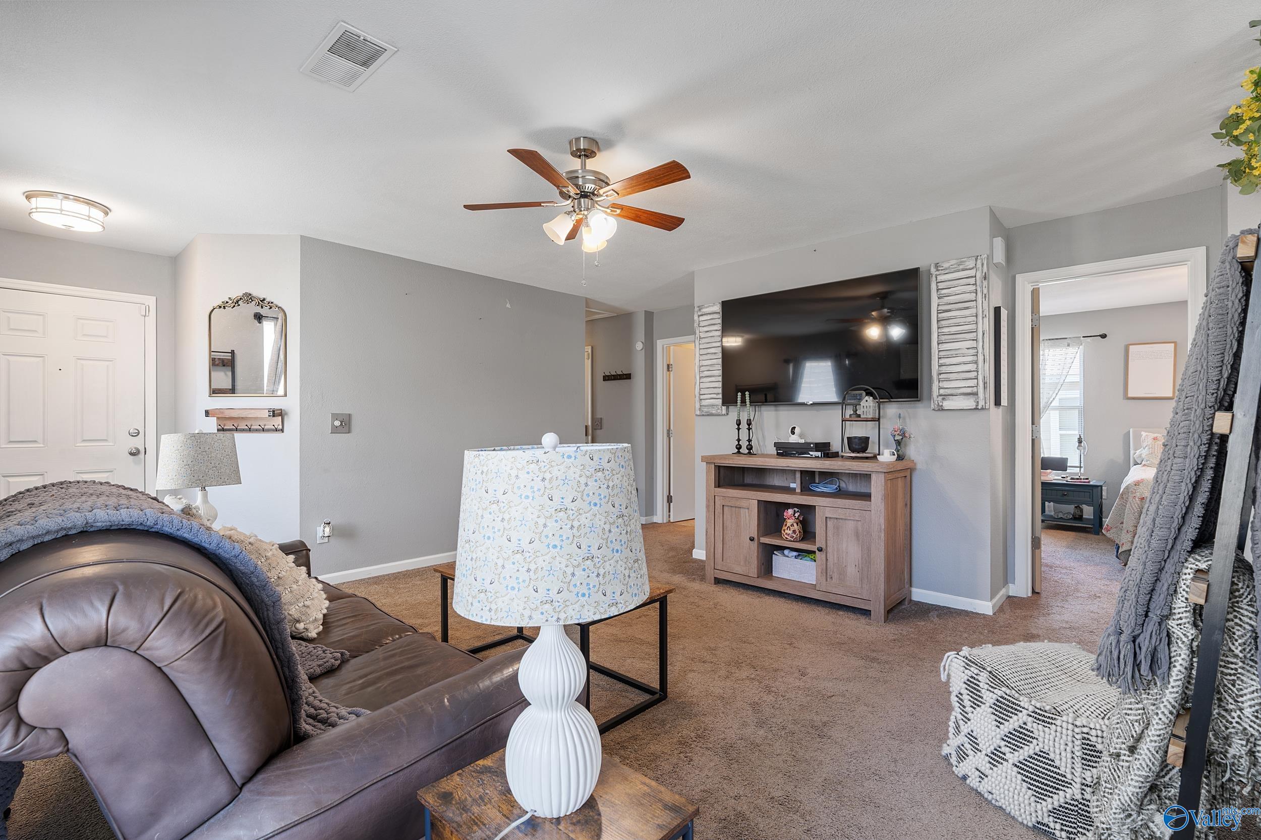 227 Whitestone Drive, Huntsville, Alabama image 5