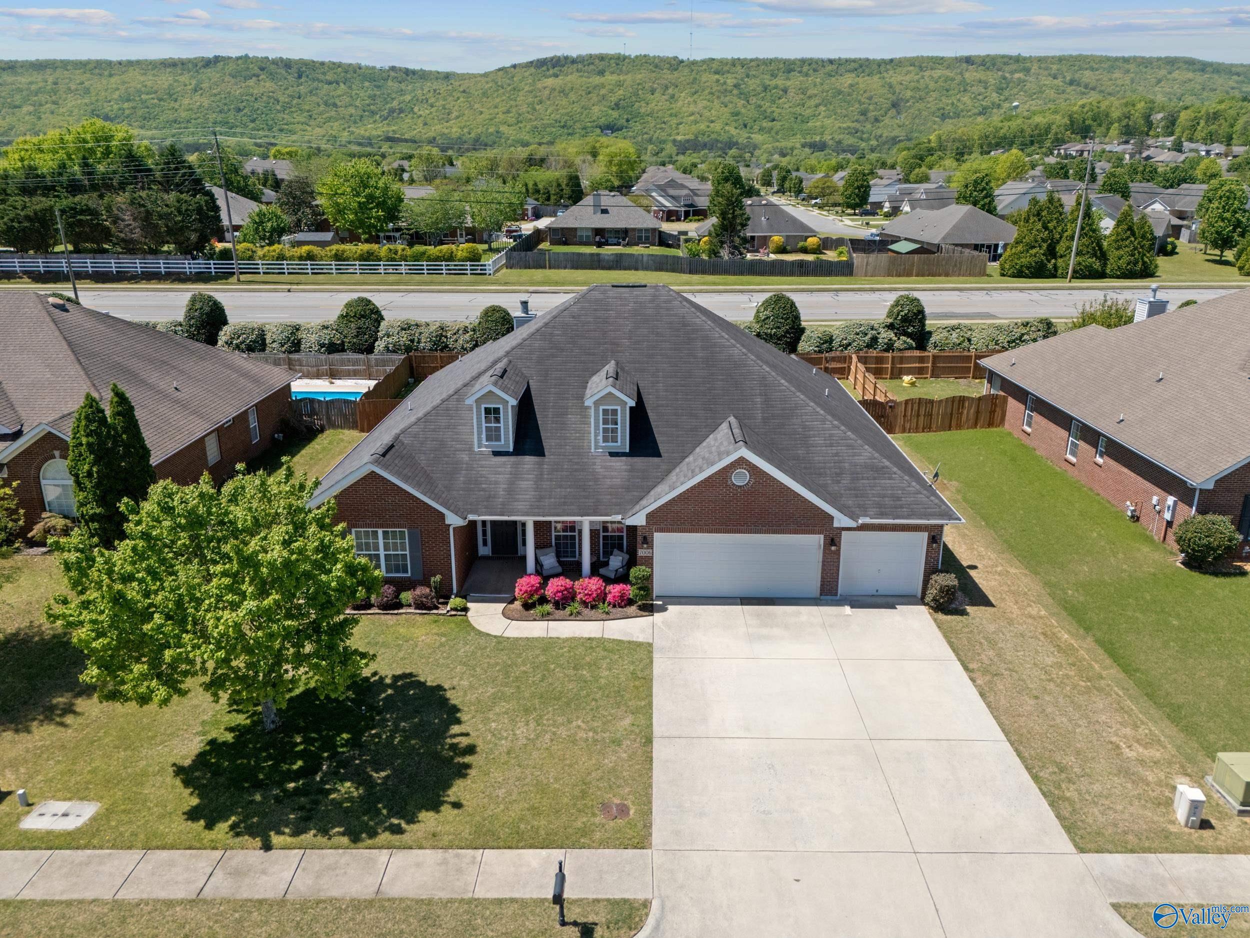 7006 Freedom Park Circle, Owens Cross Roads, Alabama image 1