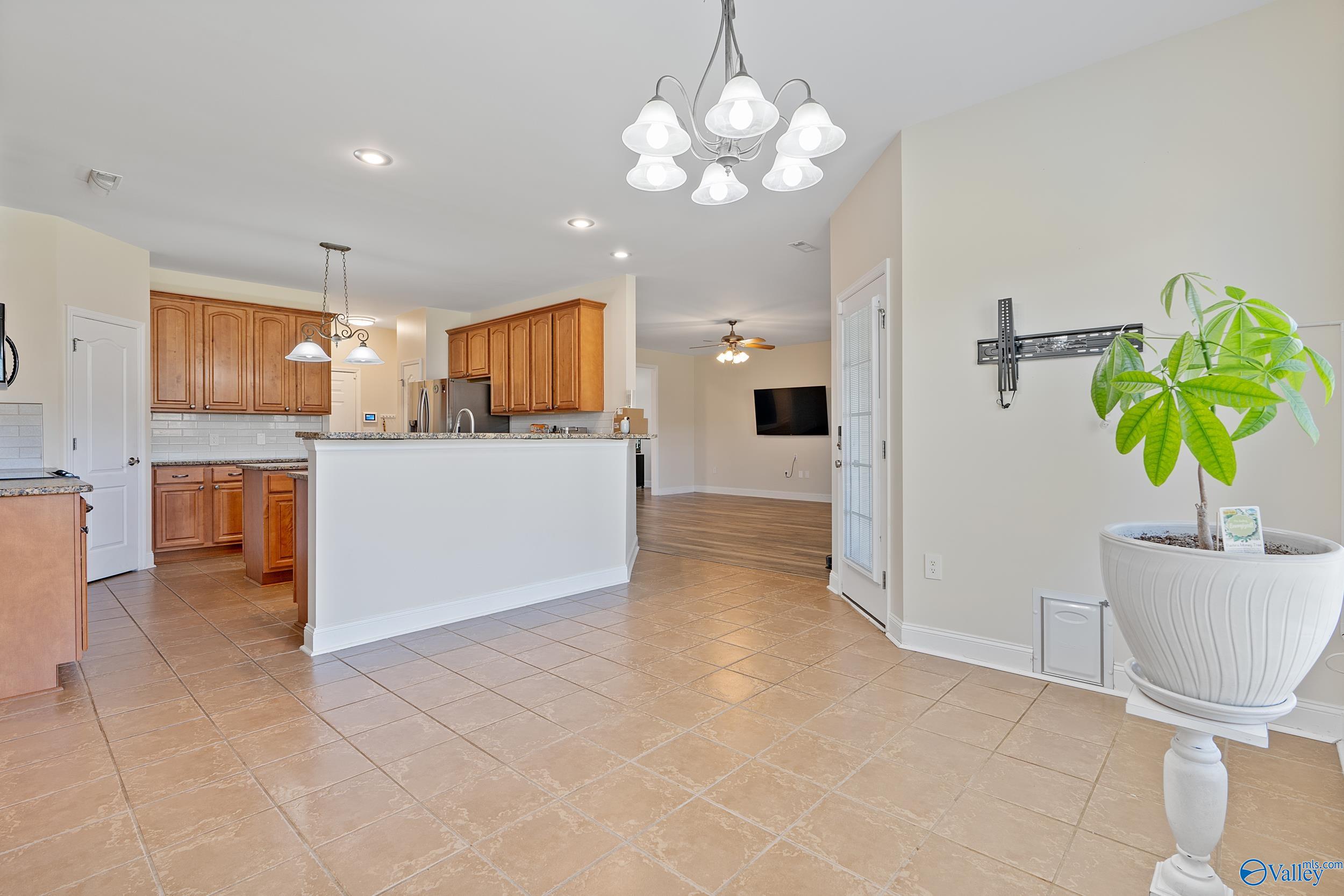 7006 Freedom Park Circle, Owens Cross Roads, Alabama image 11