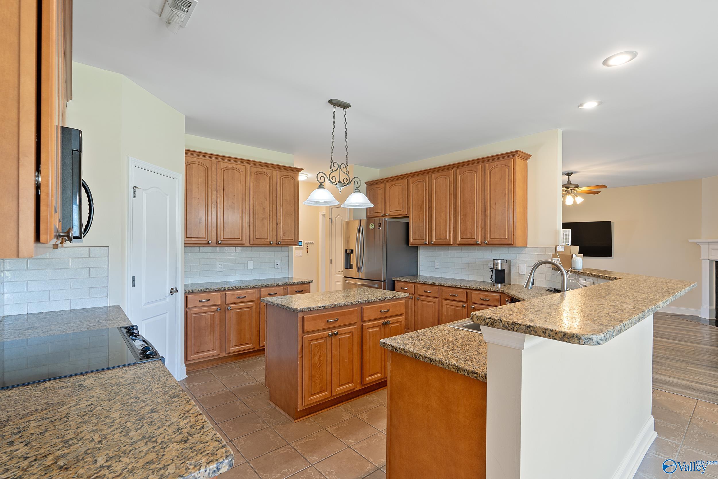 7006 Freedom Park Circle, Owens Cross Roads, Alabama image 9