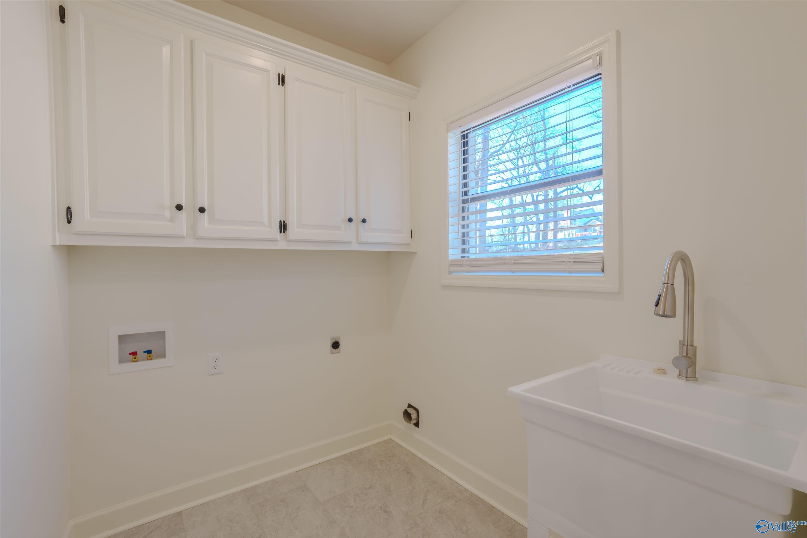 103 East Cove, Florence, Alabama image 32