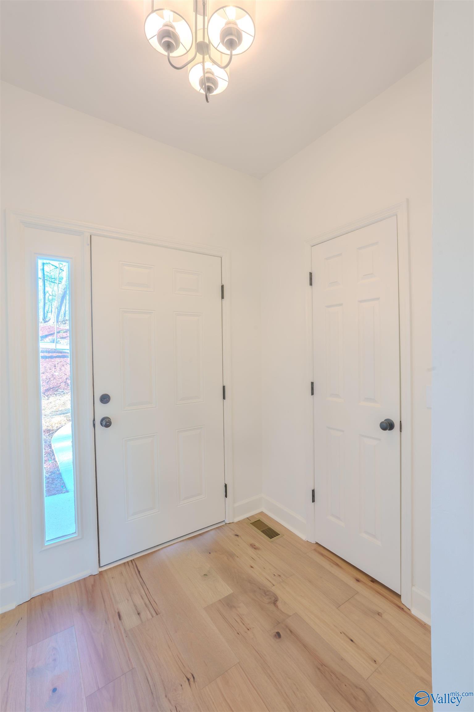 103 East Cove, Florence, Alabama image 10