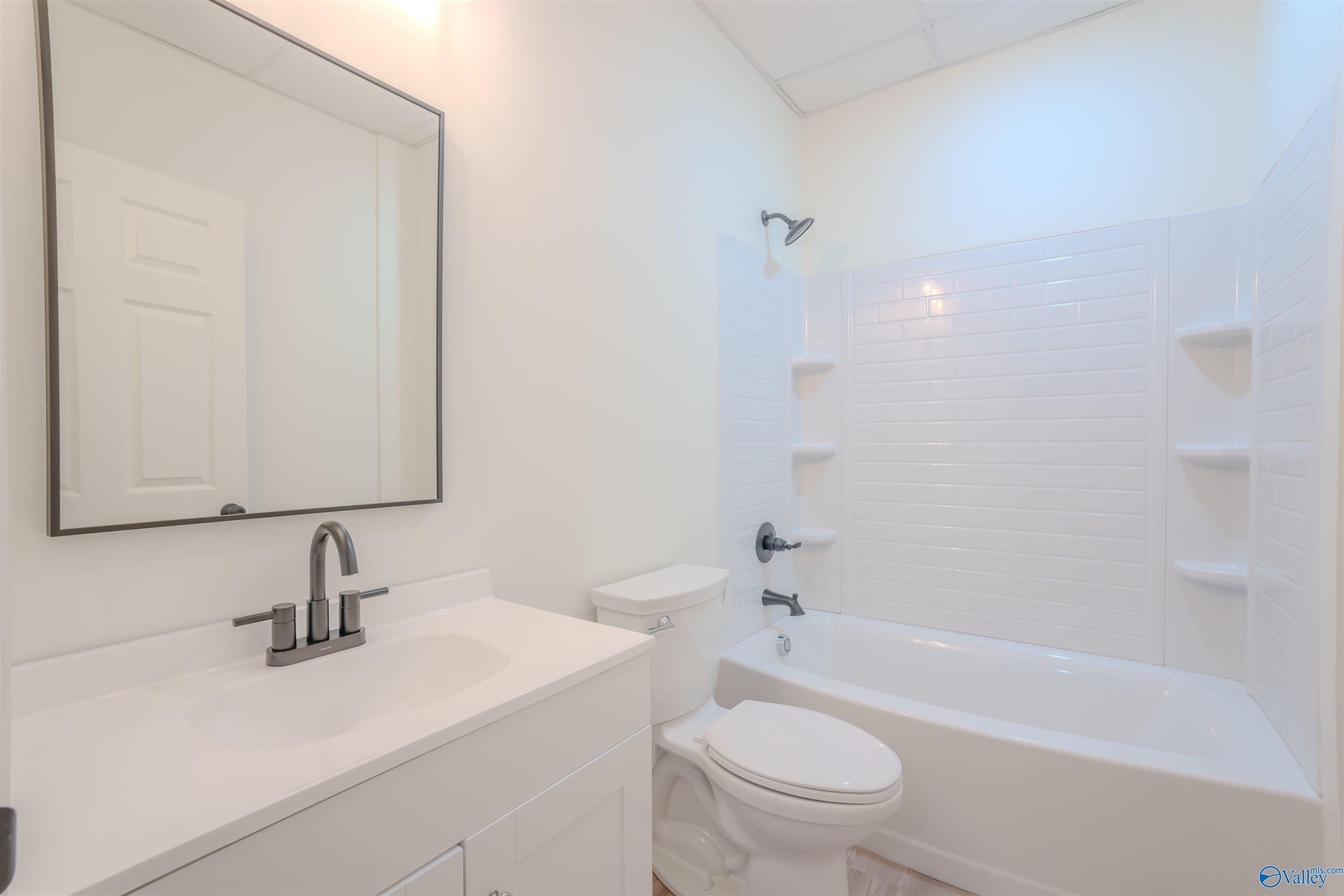 103 East Cove, Florence, Alabama image 34