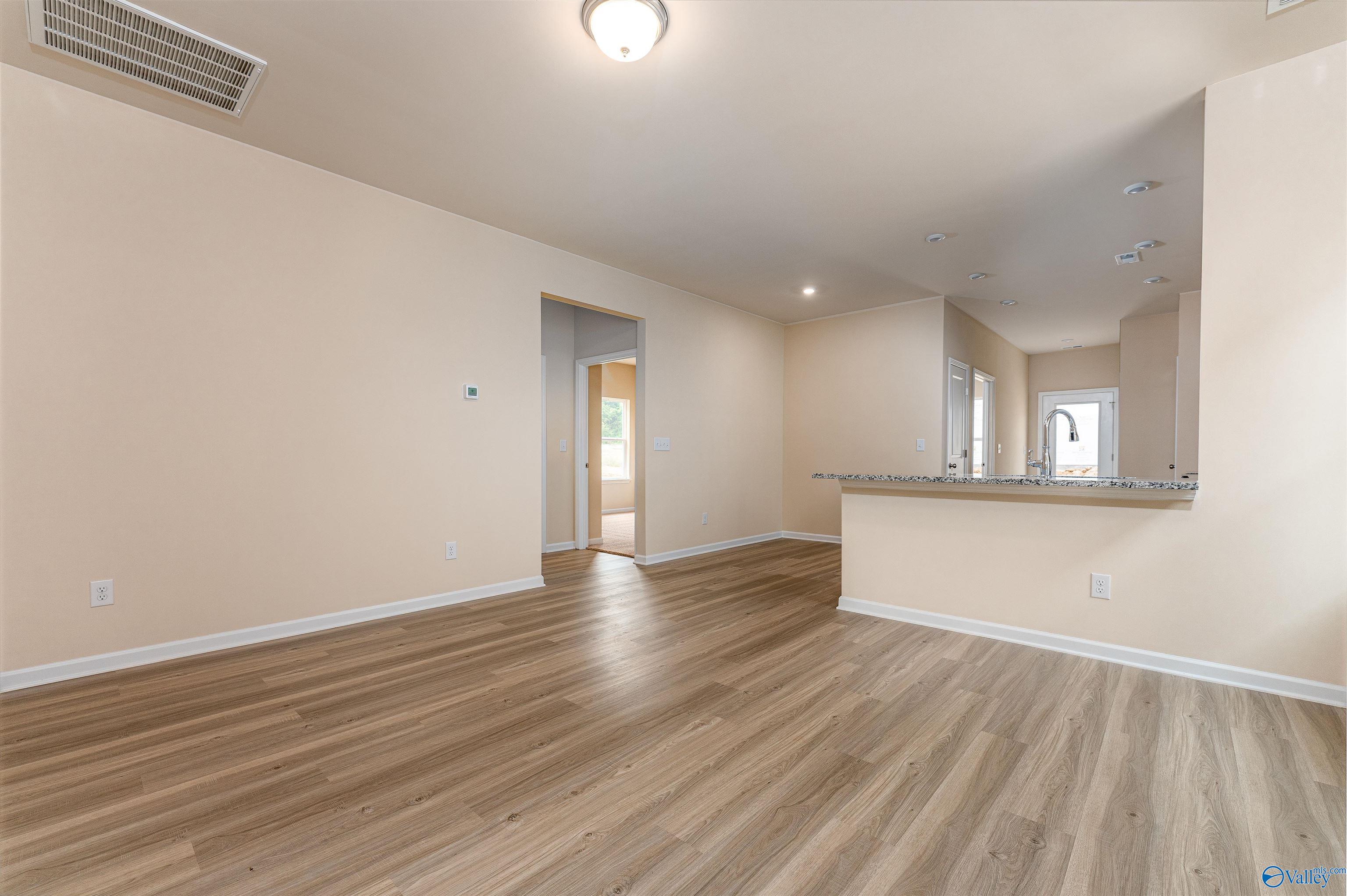 126 Tanger Glen Trail, Harvest, Alabama image 4
