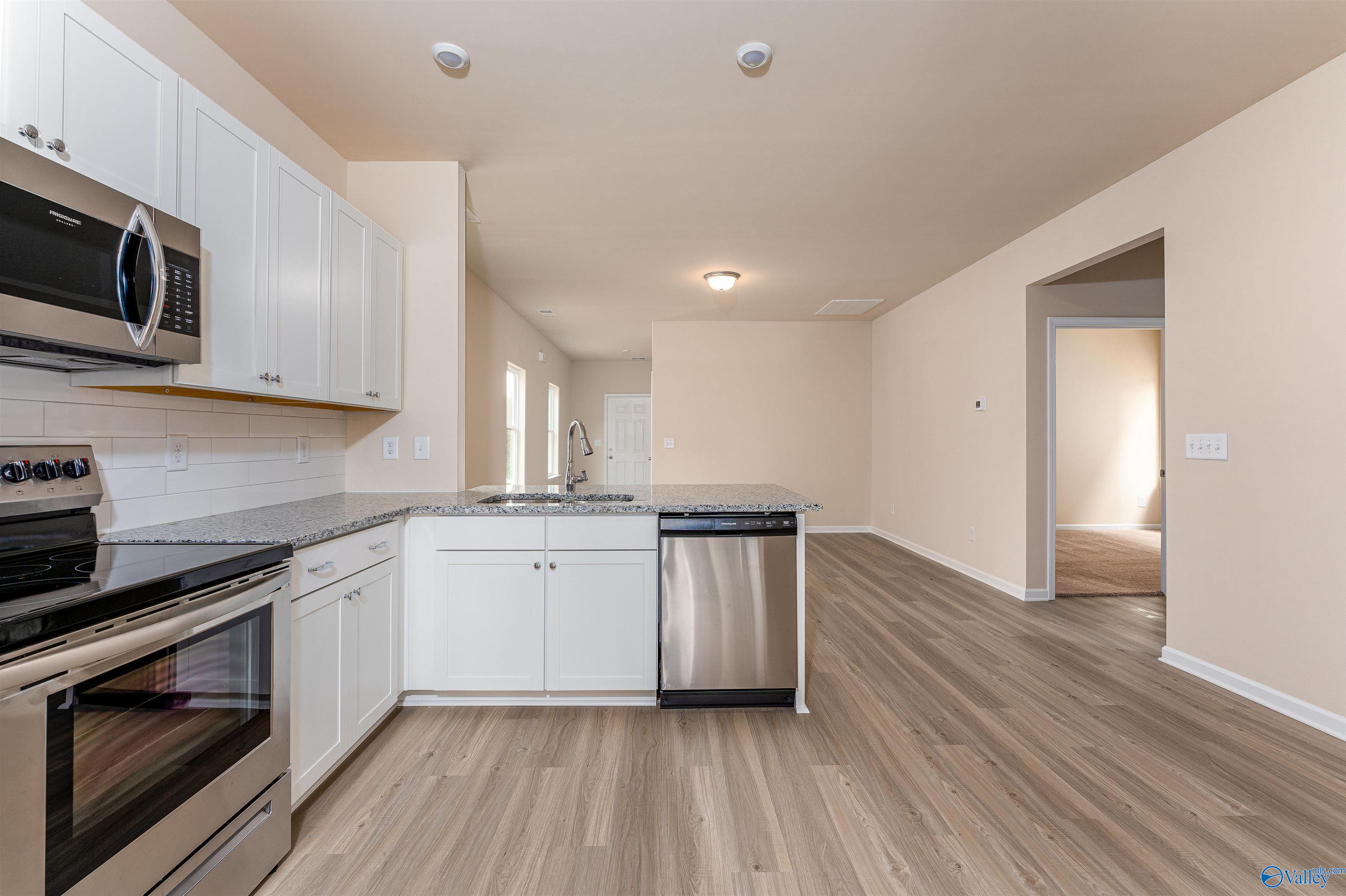 126 Tanger Glen Trail, Harvest, Alabama image 11