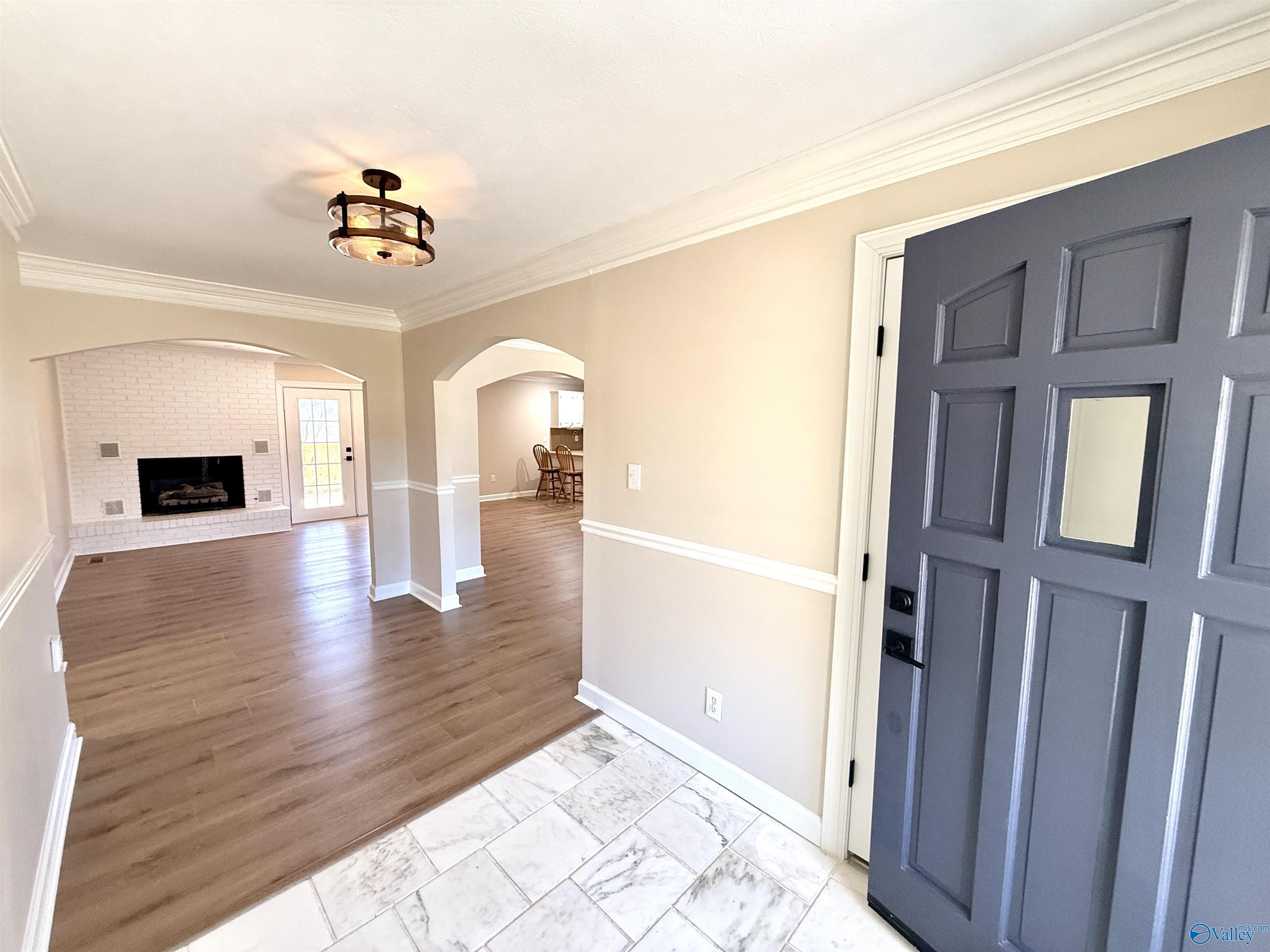 180 Azalea Drive, Gadsden, Alabama image 2