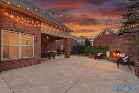 Photo of 4814 Cove Valley Drive SE, Owens Cross Roads, AL 35763 (MLS # 21912732)