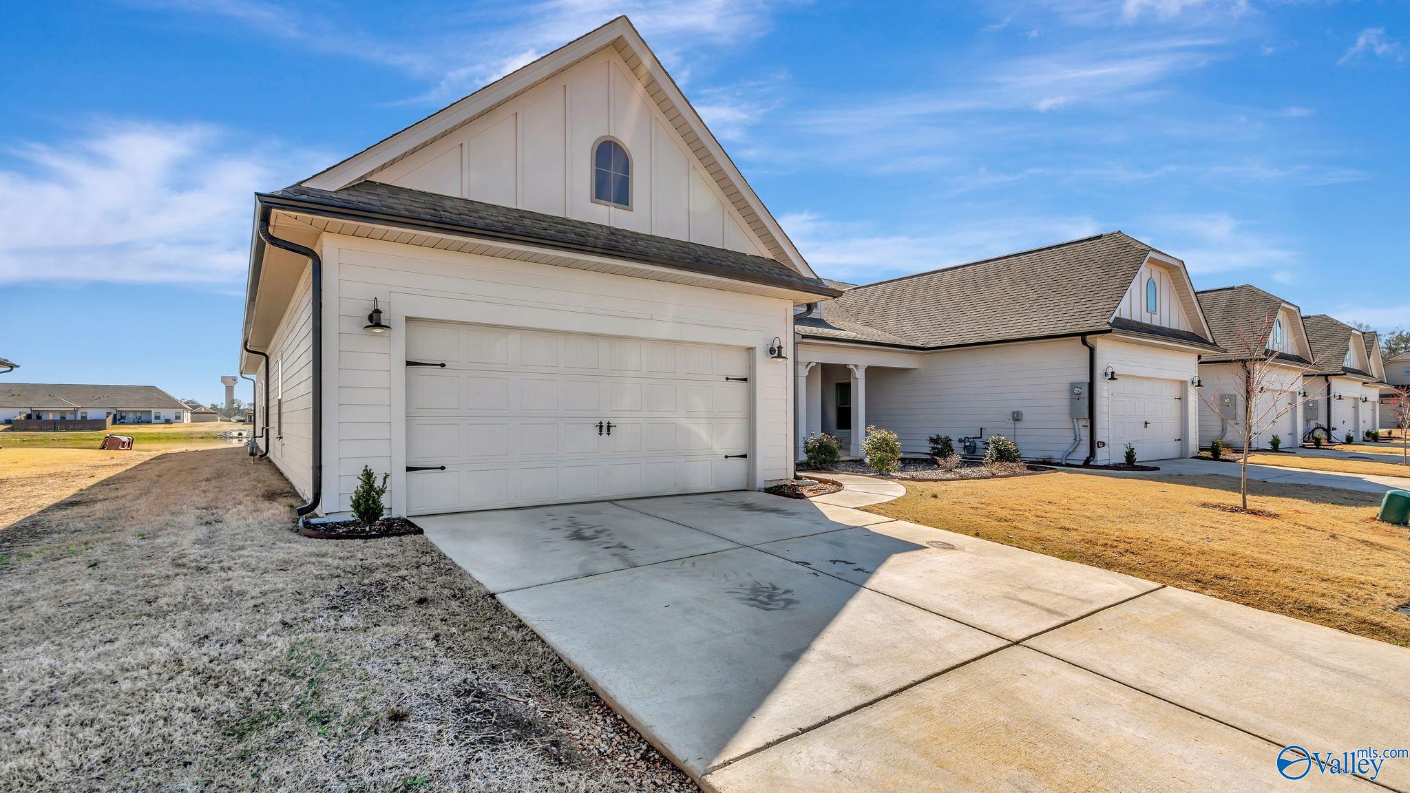 12431 Whitcomb Circle, Athens, Alabama image 32