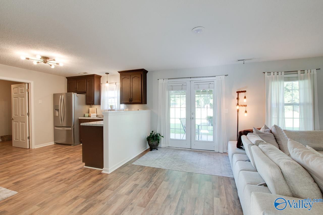 186 Round Top Drive, Harvest, Alabama image 11