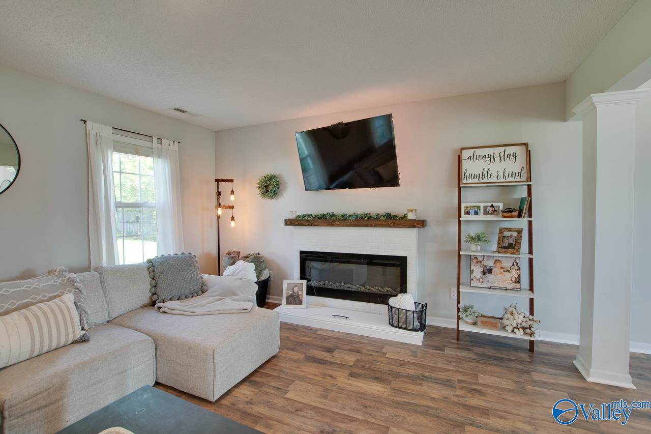 186 Round Top Drive, Harvest, Alabama image 9
