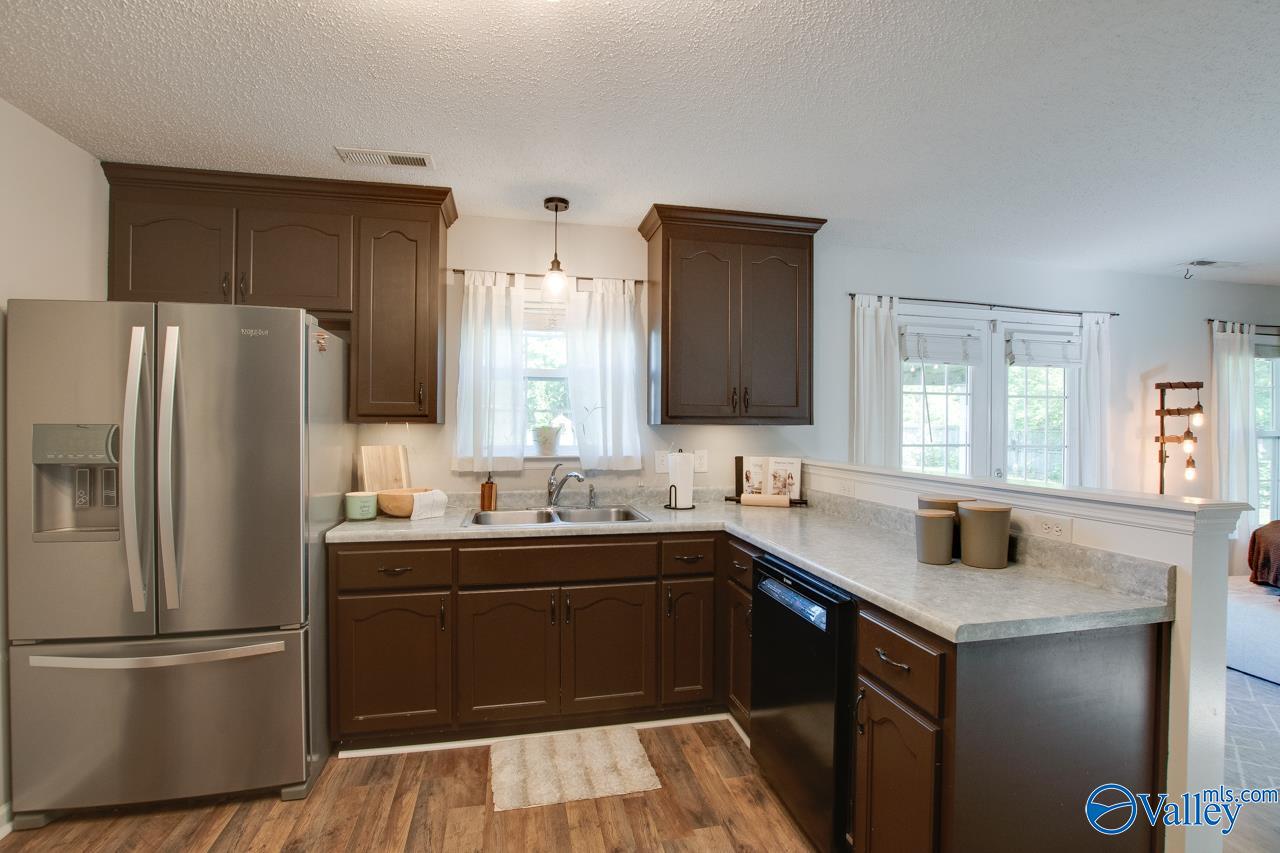 186 Round Top Drive, Harvest, Alabama image 17