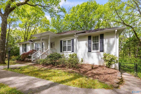 Homes For Sale - 2700 Garth Road<br/> Huntsville, AL 35801