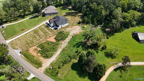 Homes For Sale - 1242 Dug Hill Road<br/> Huntsville, AL 35741