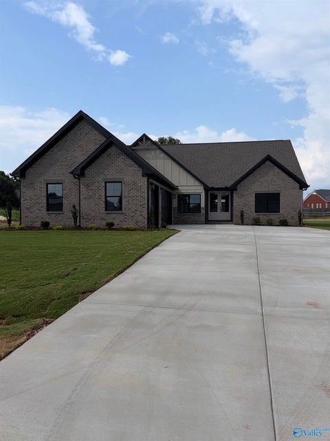 Homes For Sale - 23807 Justin Brent Circle<br/> Elkmont, AL 35620