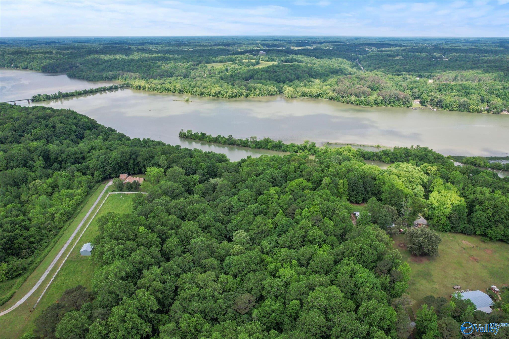 2.62 Acres Riverview Drive, Athens, Alabama image 11