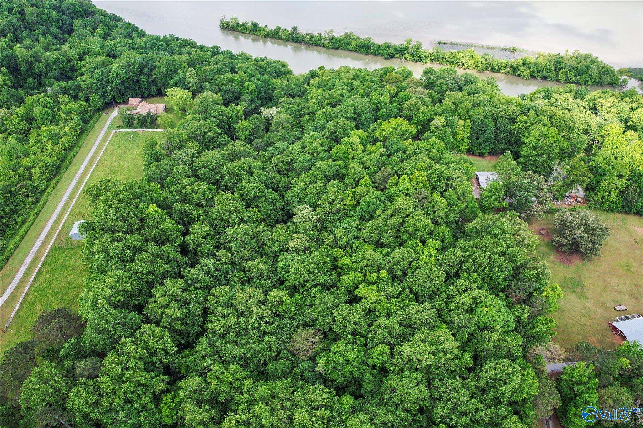 2.62 Acres Riverview Drive, Athens, Alabama image 13