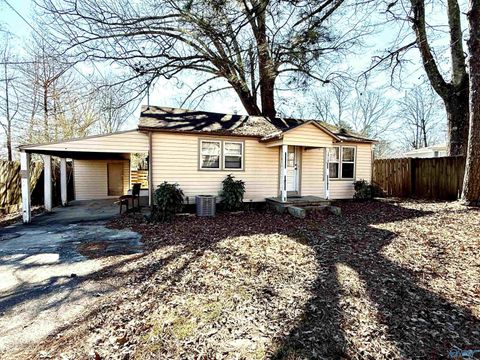 Homes For Sale - 1318 Ann Street<br/> Cullman County, Cullman, AL 35055