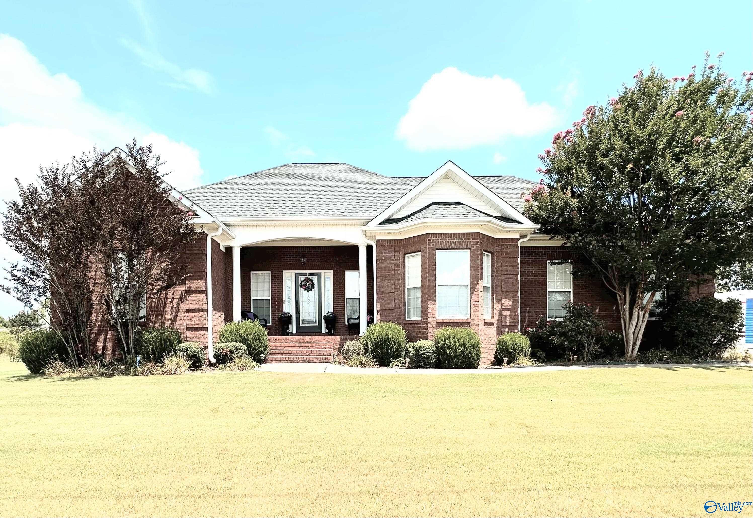 27603 Jeffrey Lee Lane, Toney, Alabama image 1