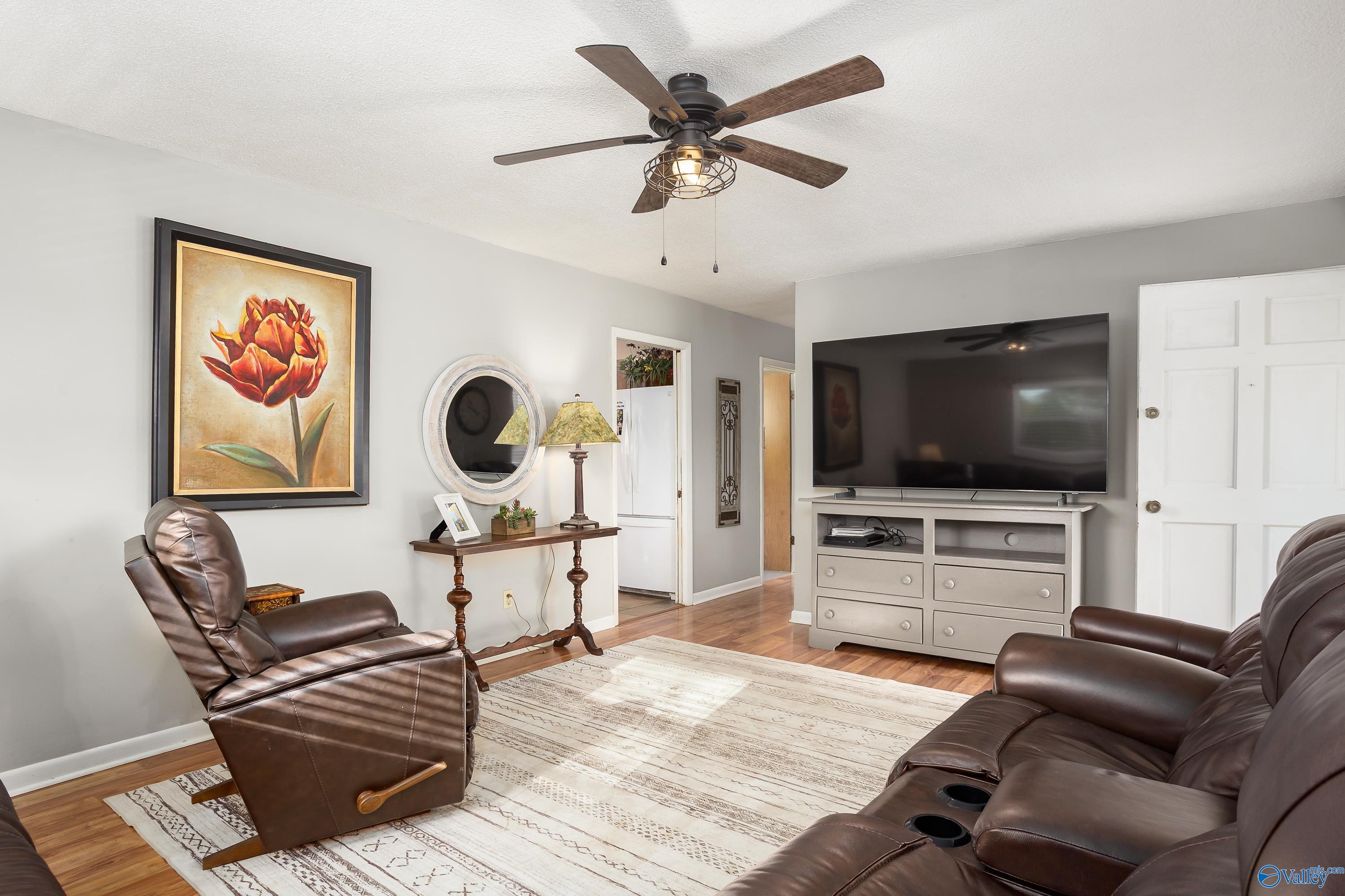 1011 Joan Lane, Killen, Alabama image 7