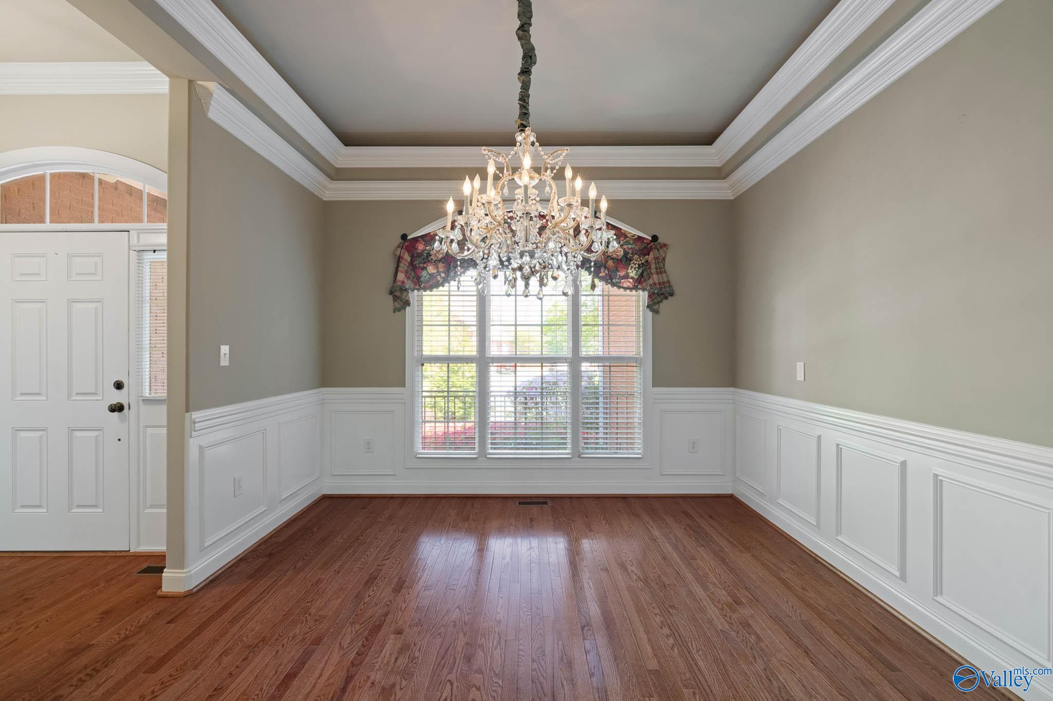 4402 Cove Nestle Drive SE