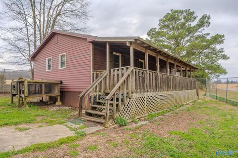Homes For Sale - 554 County Road 206<br/> Lawrence County, Danville, AL 35619
