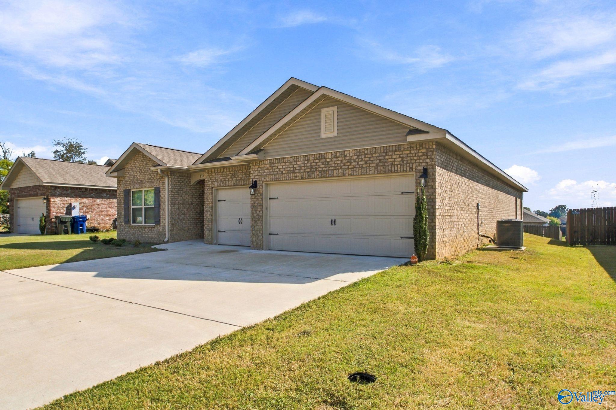 135 Rolling Green Drive