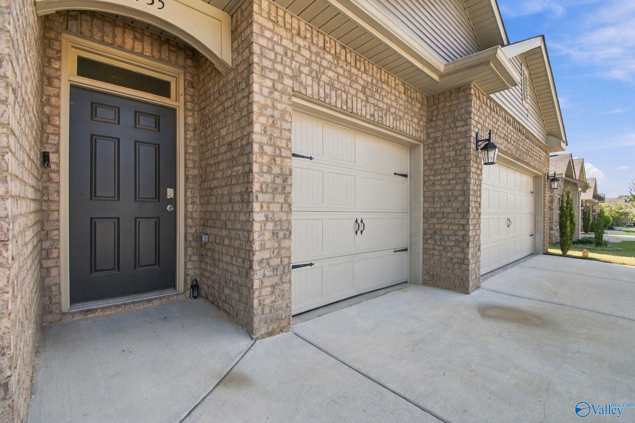135 Rolling Green Drive