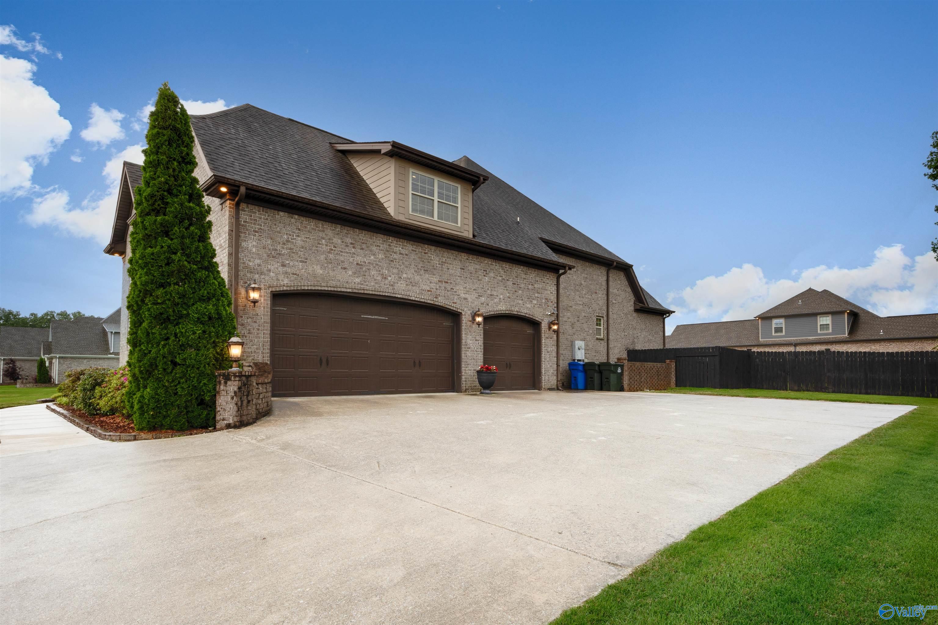 16335 Travertine Drive, Athens, Alabama image 5