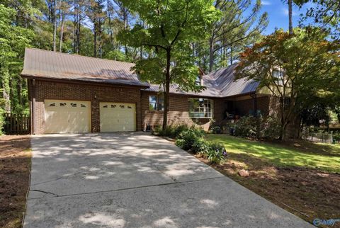 Photo of 5802 Fortune Drive, Huntsville, AL 35811 (MLS # 21919247)