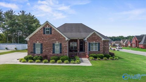 Homes For Sale - 2206 Northern Lane<br/> Cullman, AL 35057