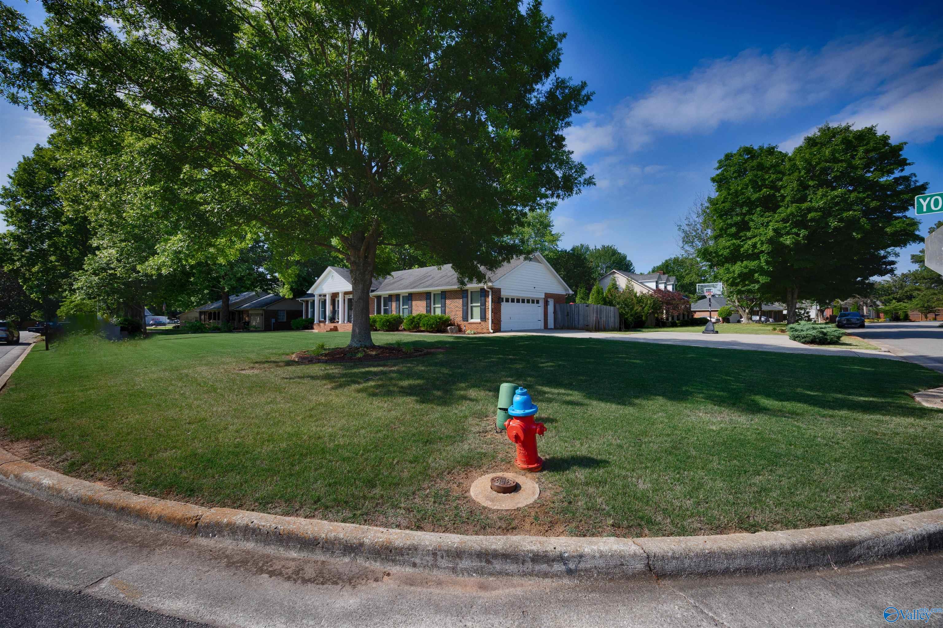 107 Yorkshire Drive