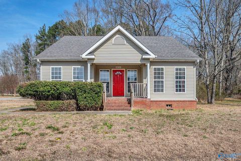Homes For Sale - 4273 Old Highway 431 Hwy<br/> New Hope, AL 35760