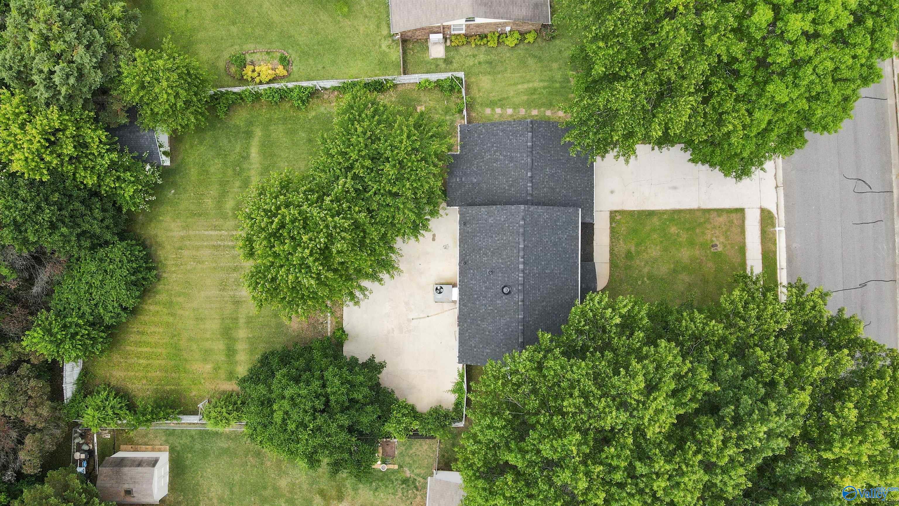 8414 Hogan Drive, Huntsville, Alabama image 33