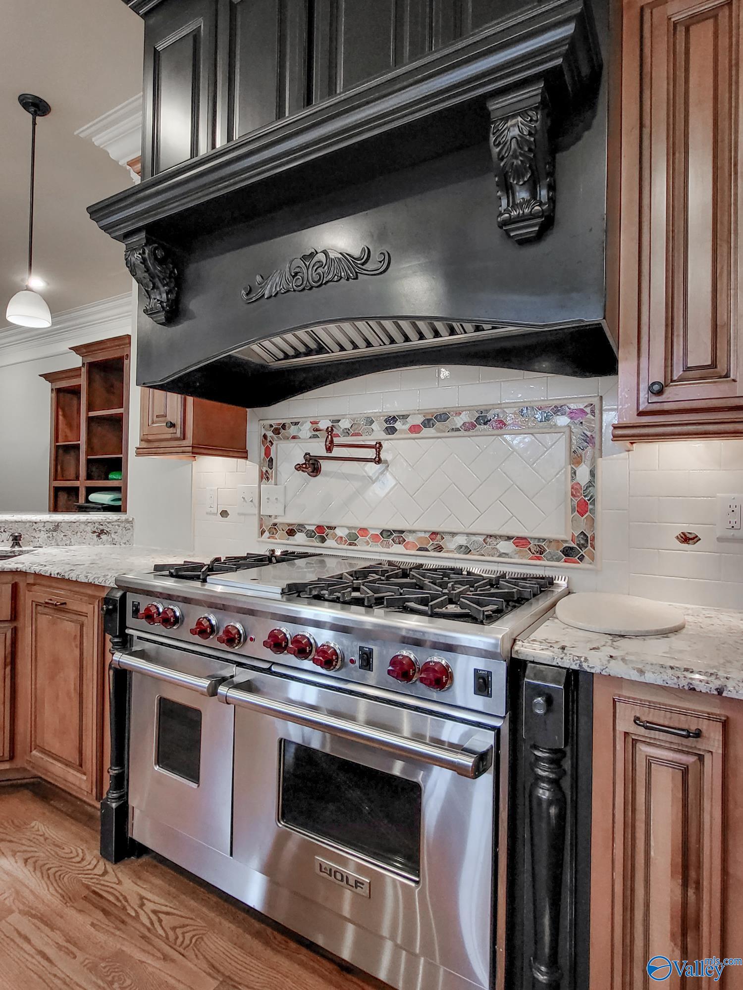 Huntsville, Alabama 35802, United States, 4 Bedrooms Bedrooms, ,4 BathroomsBathrooms,Residential,Active,67581