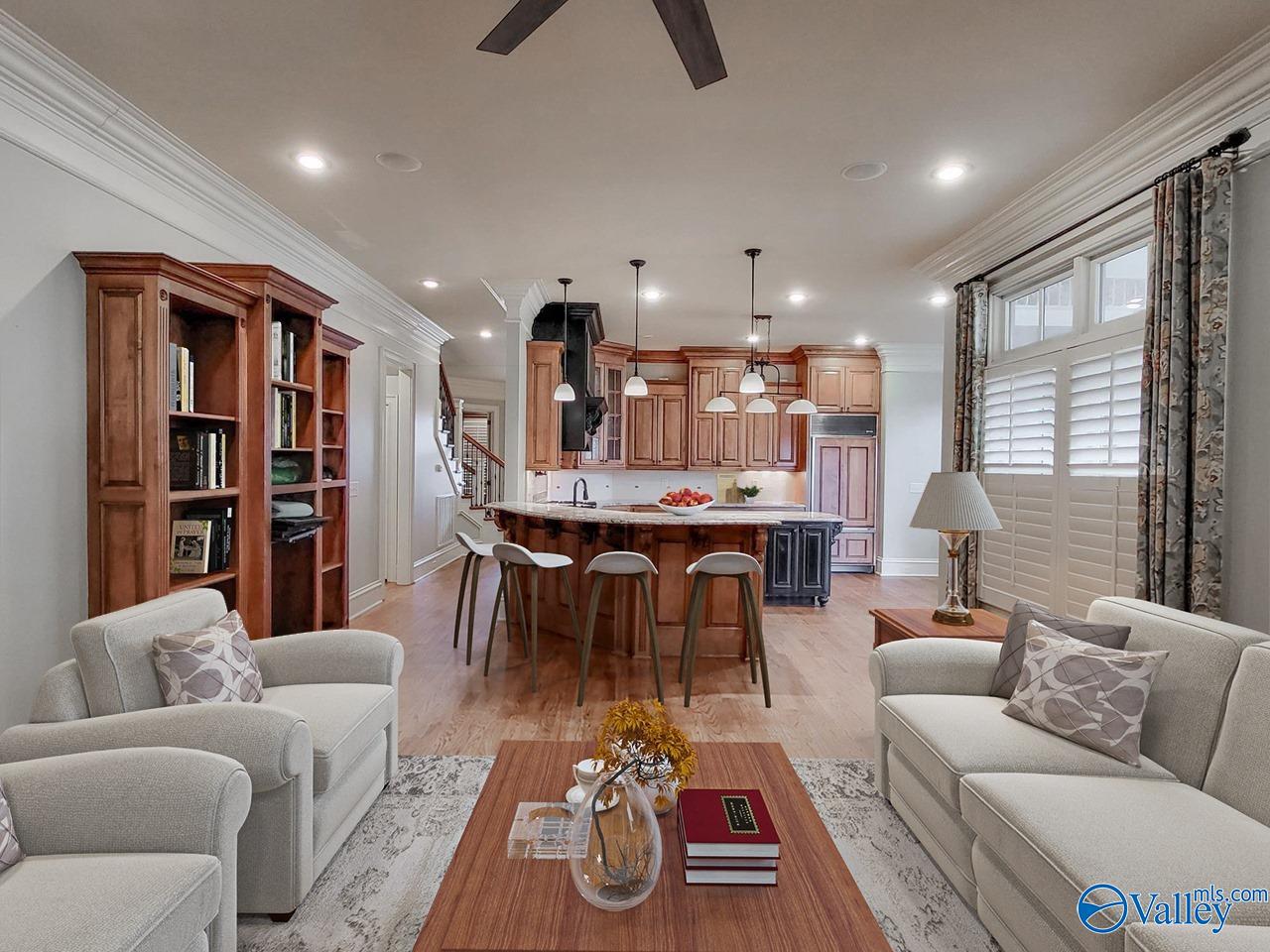 Huntsville, Alabama 35802, United States, 4 Bedrooms Bedrooms, ,4 BathroomsBathrooms,Residential,Active,67581