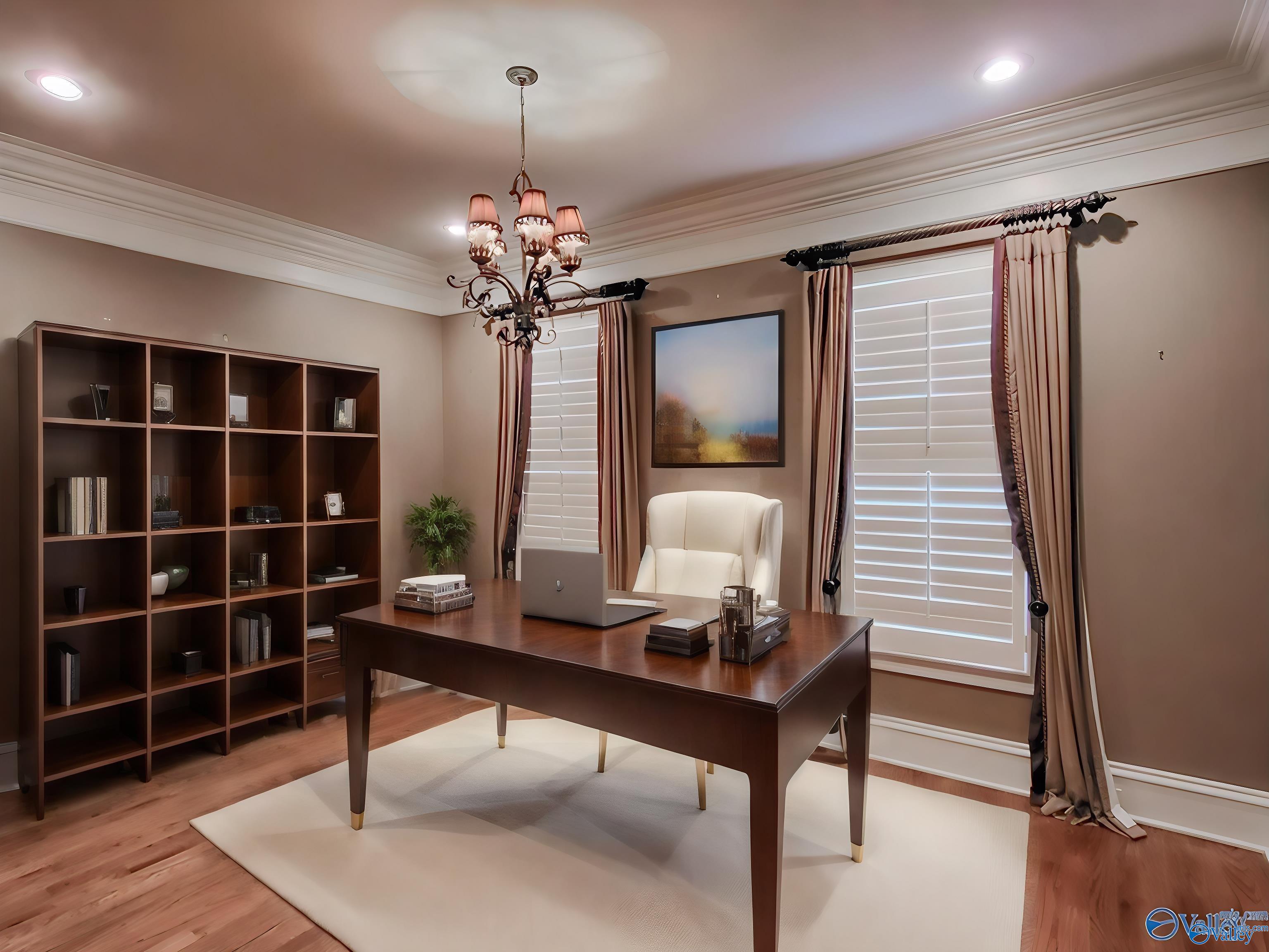 Huntsville, Alabama 35802, United States, 4 Bedrooms Bedrooms, ,4 BathroomsBathrooms,Residential,Active,67581