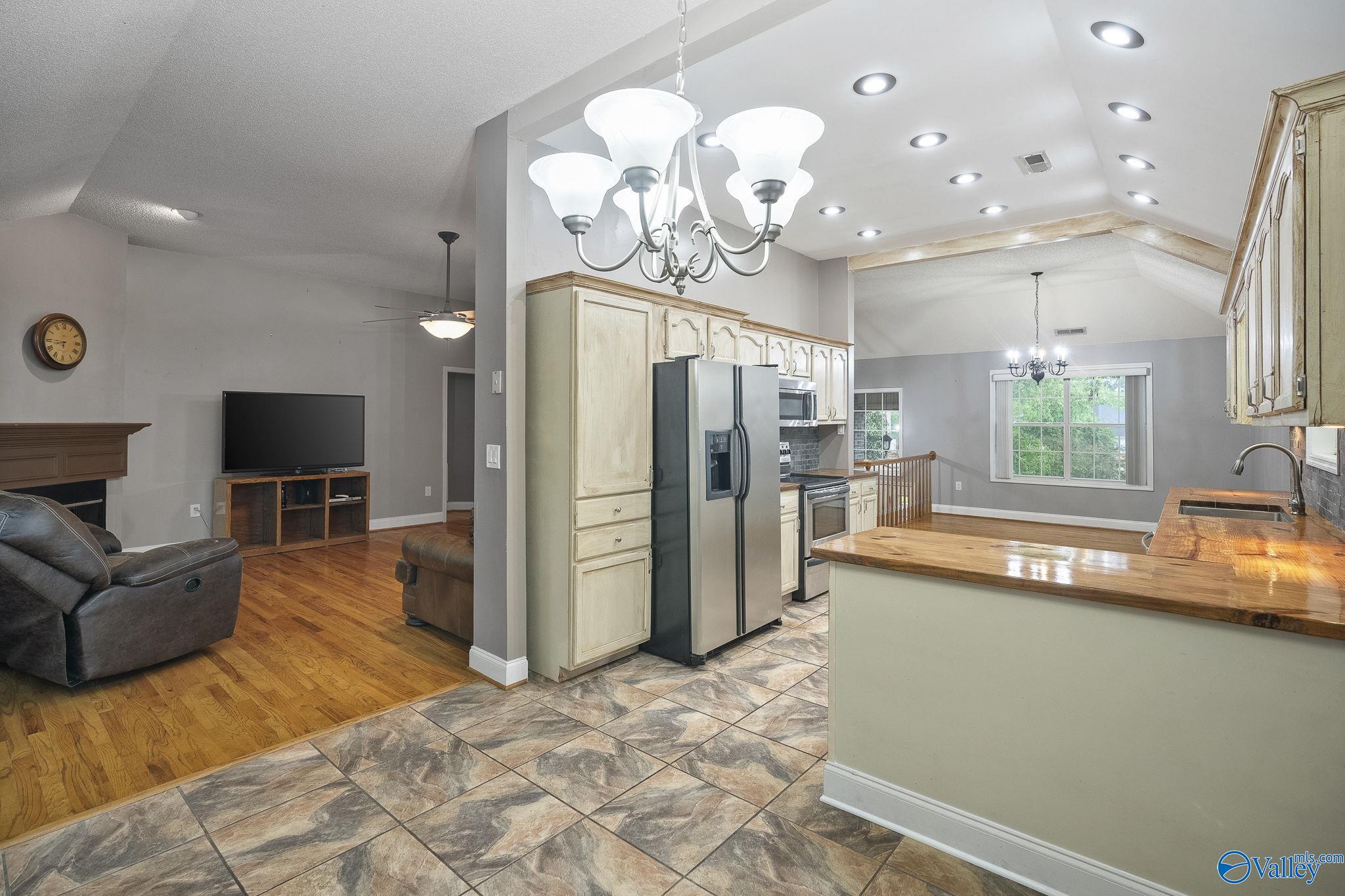 111 Sunset Trail, Madison, Alabama image 9