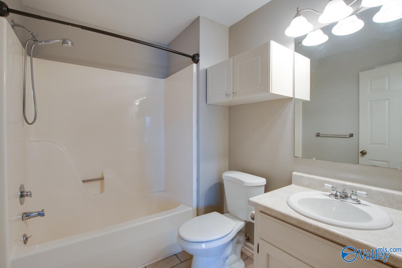 215 NE Beirne Avenue, Huntsville, Alabama image 10